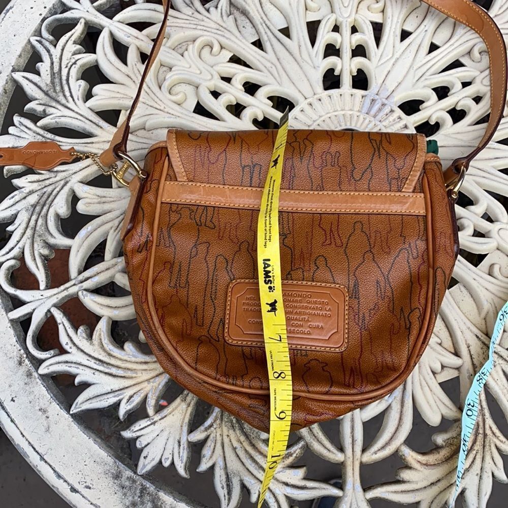 Crossbody - Picture 4 of 6